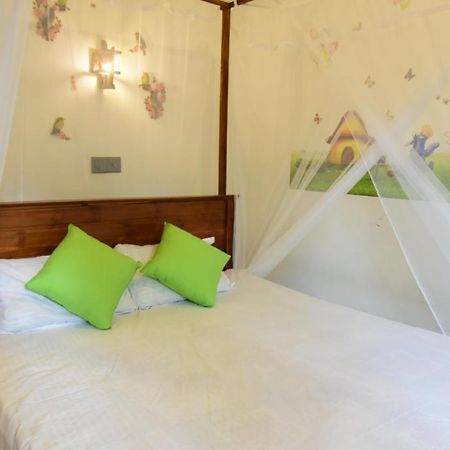 Sanjee Villa Хиккадува Экстерьер фото